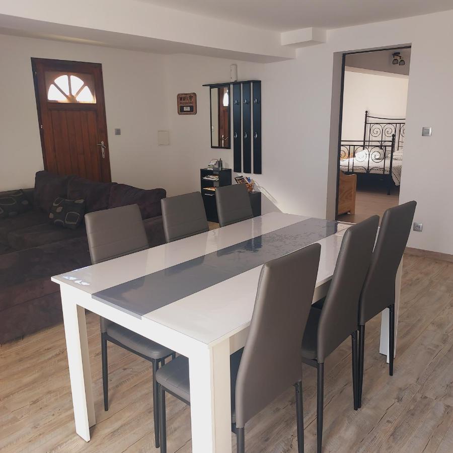 Apartamento Au Petit Bois Magique Payrac Exterior foto